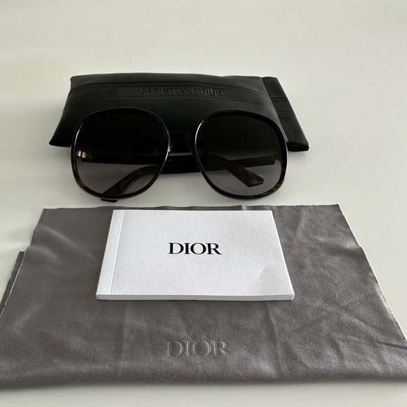 Christian Dior D Doll Sunglasses - Picture 5 of 6